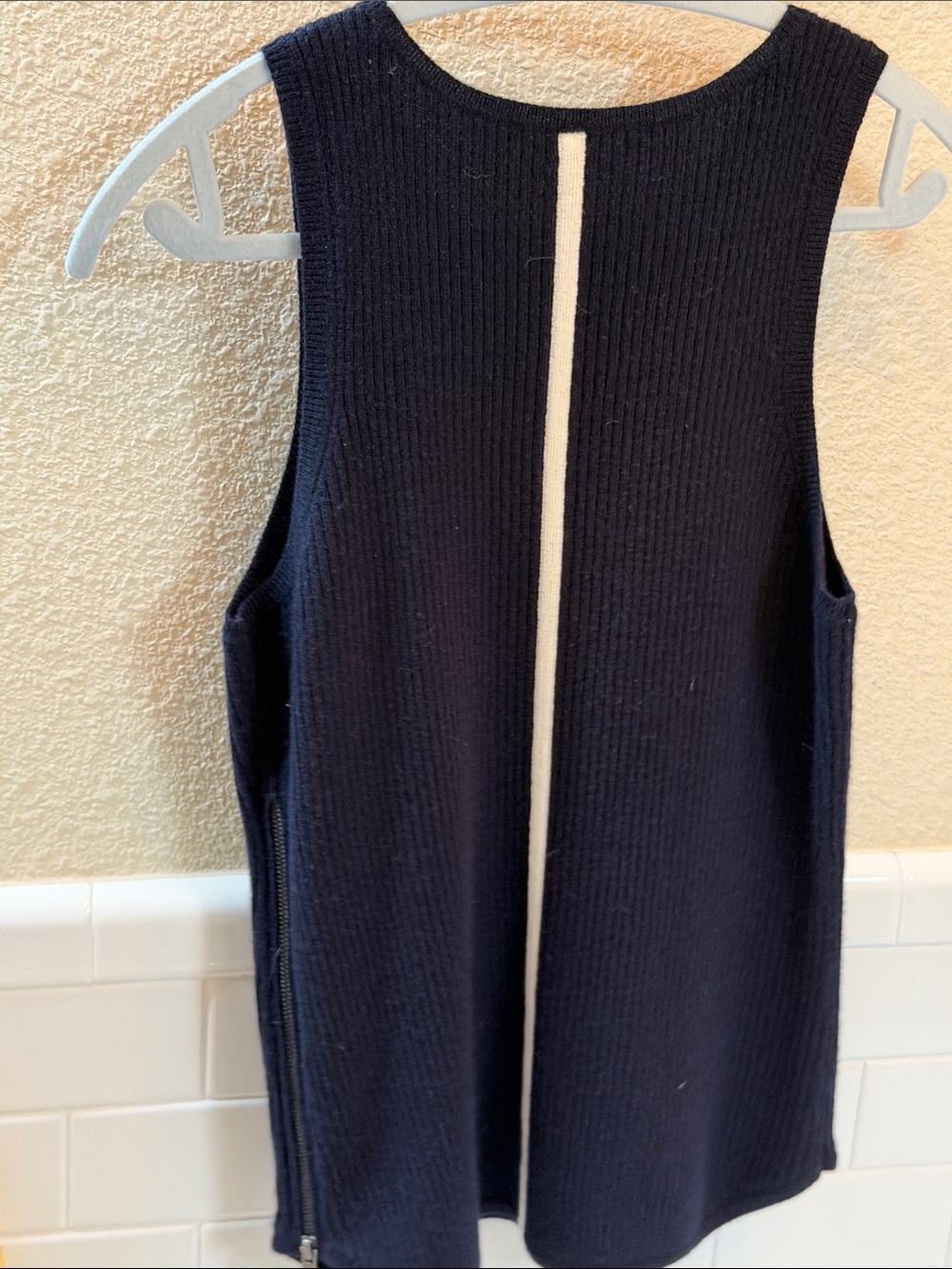 Duffy 100% Cashmere Ribbed Sweater . NEW with Tags. Med w stretch